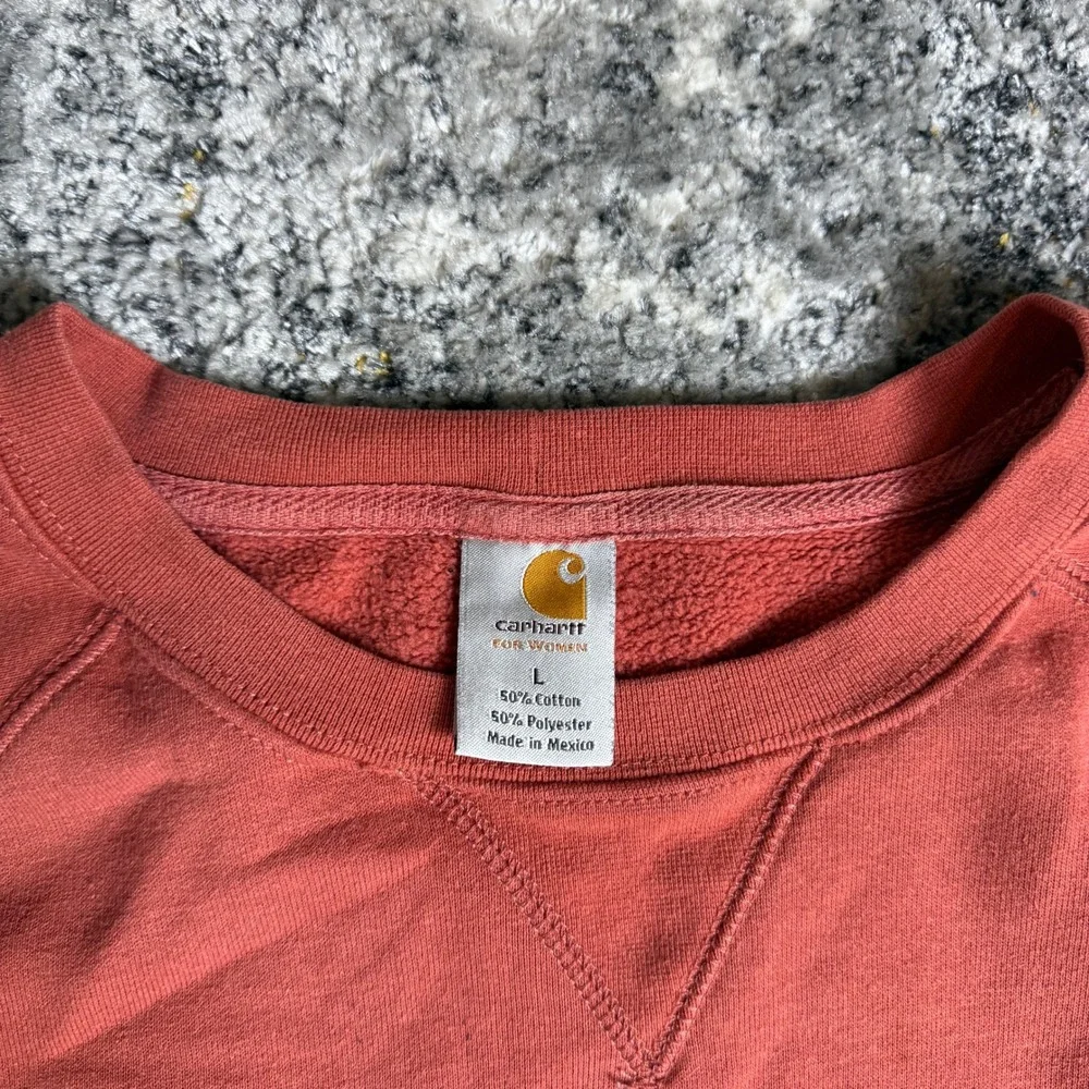 Carhartt Women Red‎ I Heart Carhartt Graphic Crewneck Sweatshirt Large Raglan L